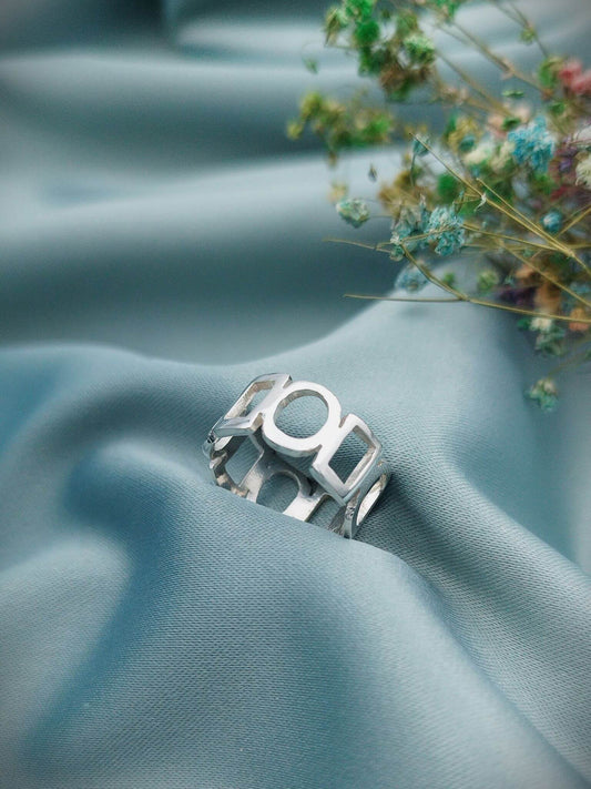 Anillo Círculos y rectángulos calados