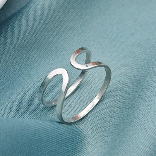 Anillo minimalista Curvas plano