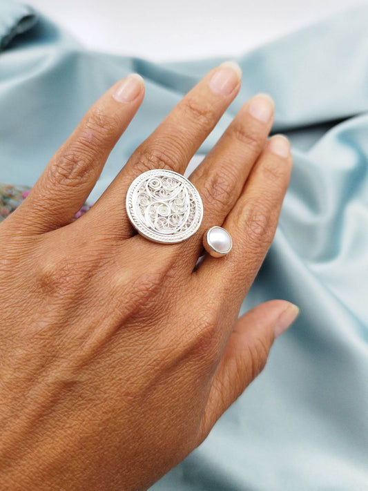 Anillo filigrana Disco y perla