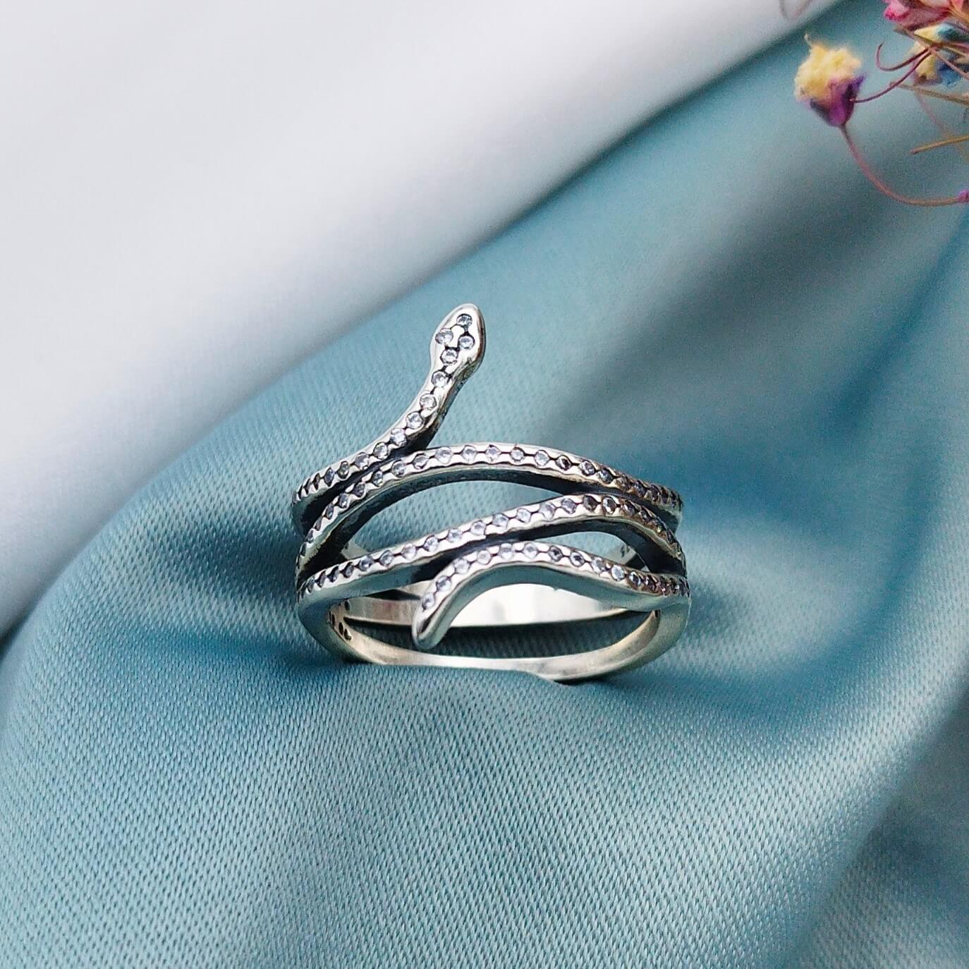 Anillo Serpiente circón 3 vueltas