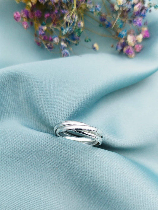 Anillo Triple enlazado