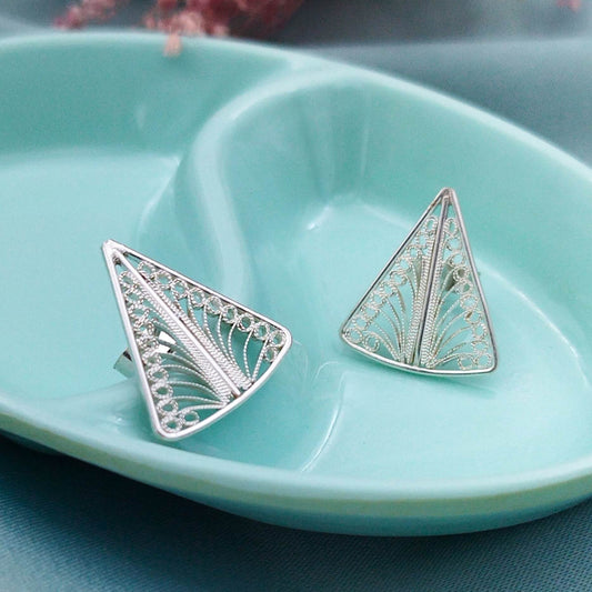 Aretes Triángulos filigrana