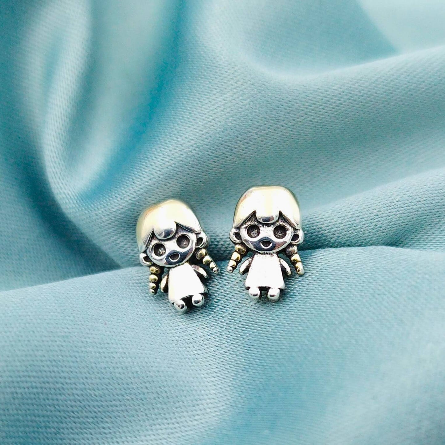 Aretes Niña con trencitas