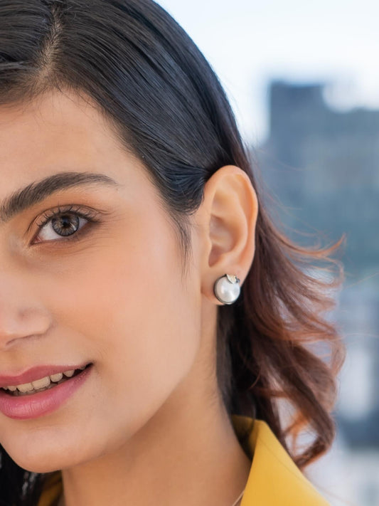 Arete Perlas con hoja dorada