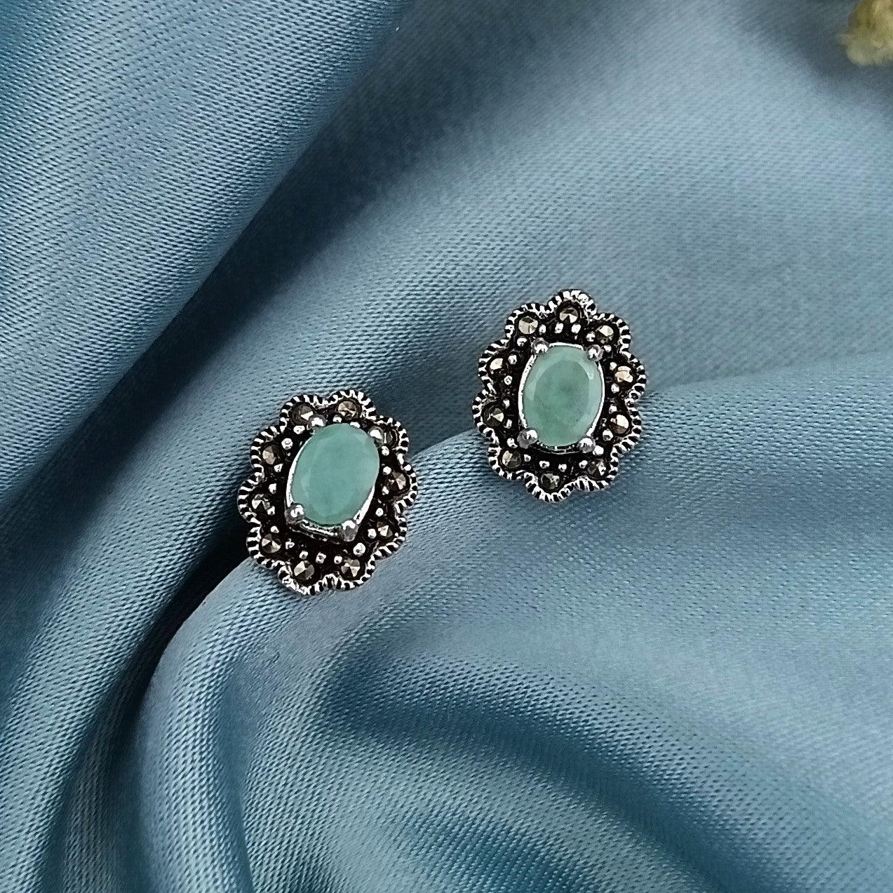 Aretes Marquesitas Piedra Verde