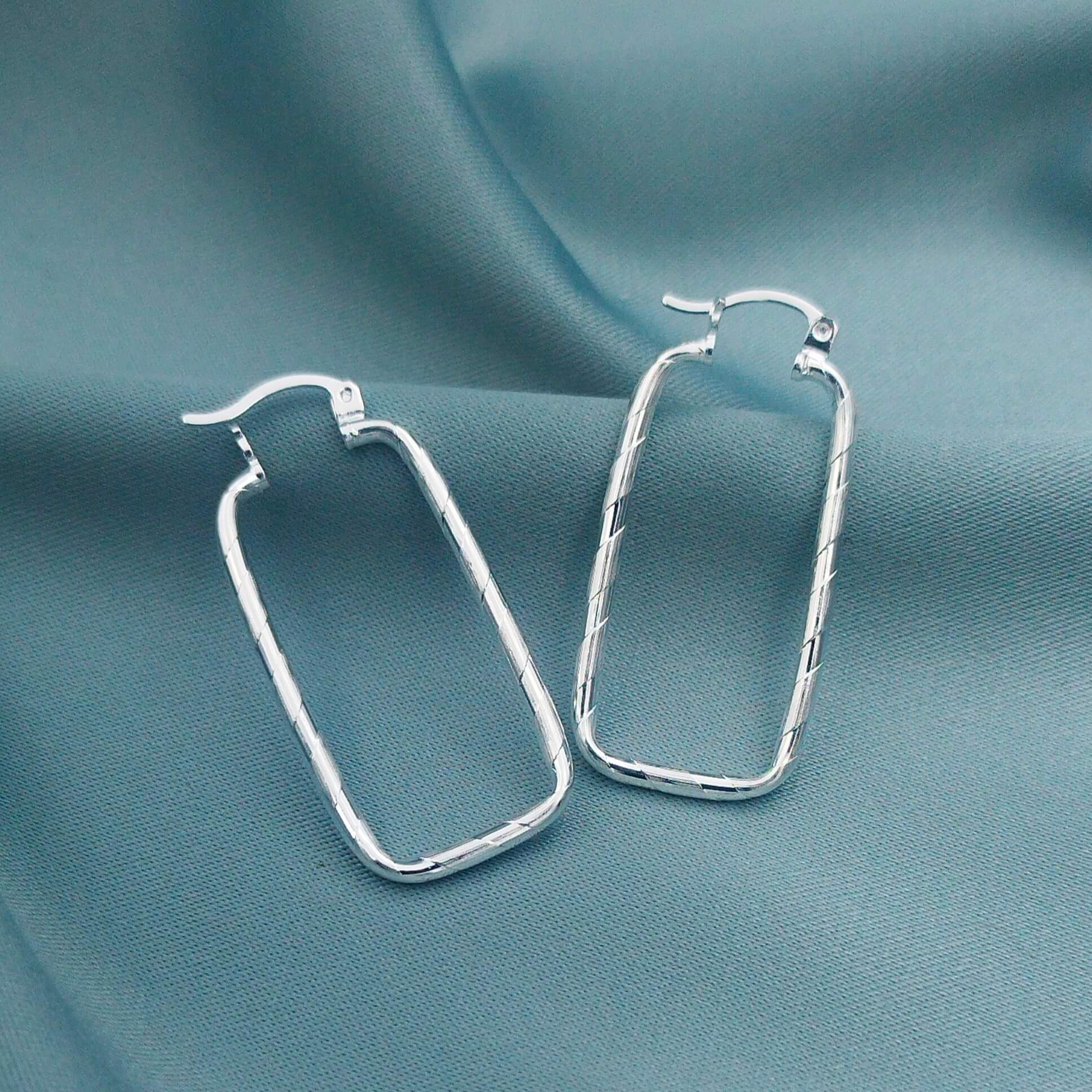 Argollas Labradas rectangulares criolla 2mm – Pedra Joyas