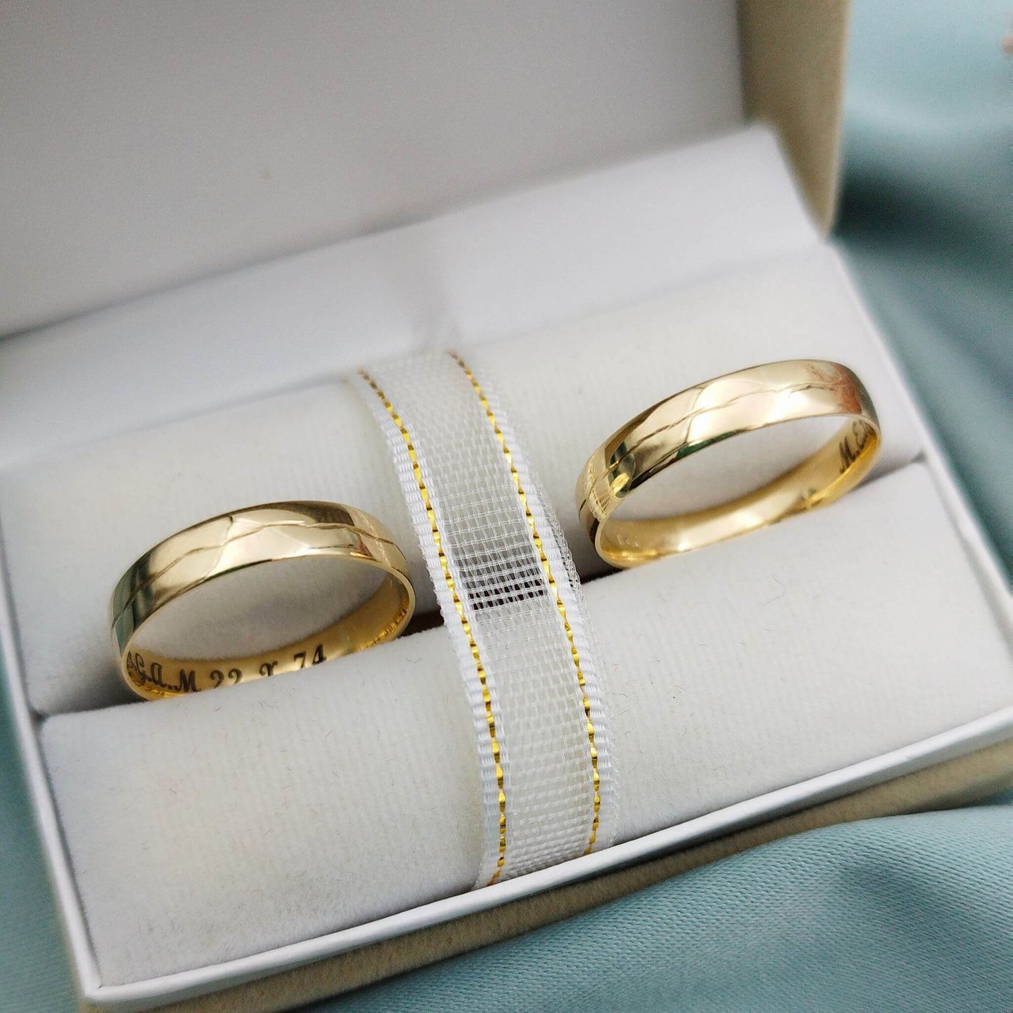 Anillos de matrimonio Classic media caña chapado en Oro