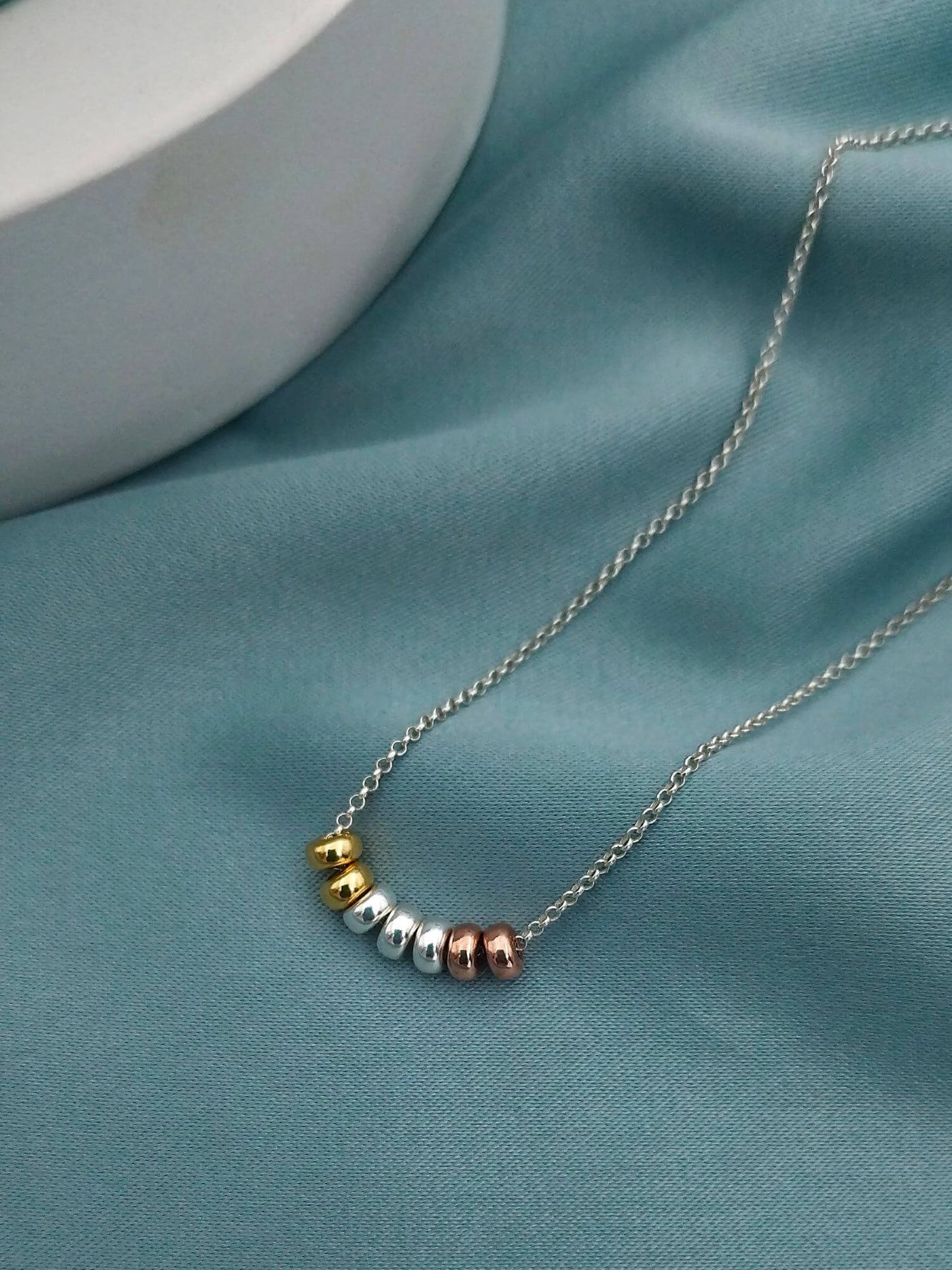 Collar Donas tres oros (2)