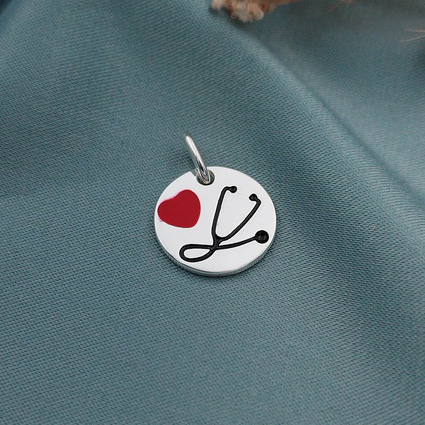 Dije Estetoscopio Corazón
