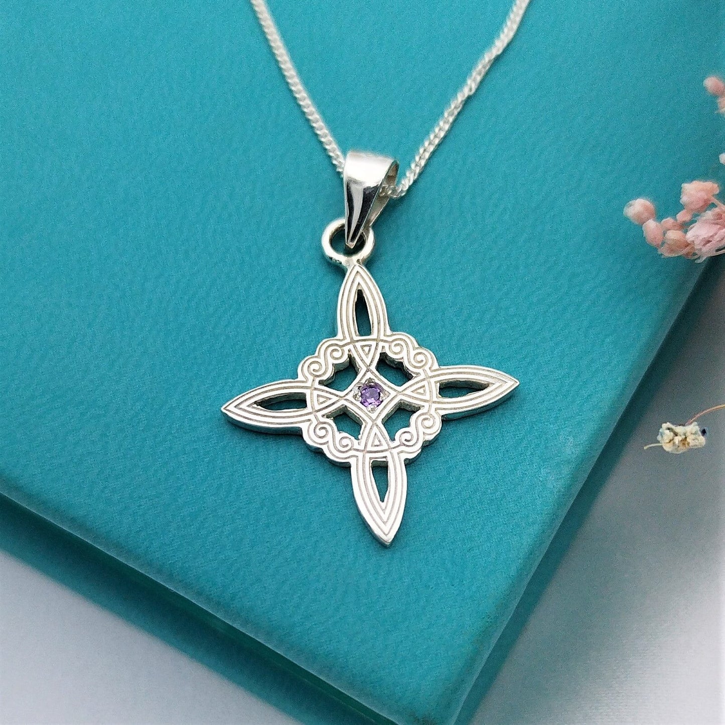 Collar Nudo de Bruja con piedra