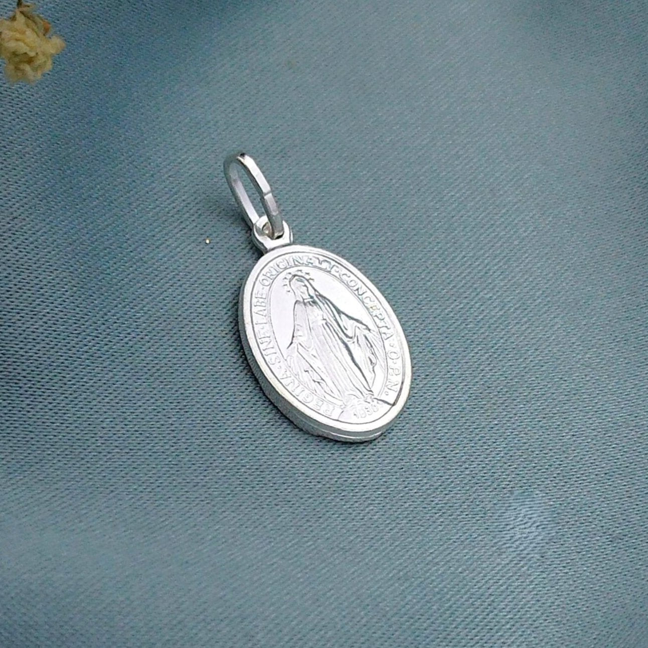 Dije Medalla Milagrosa 3