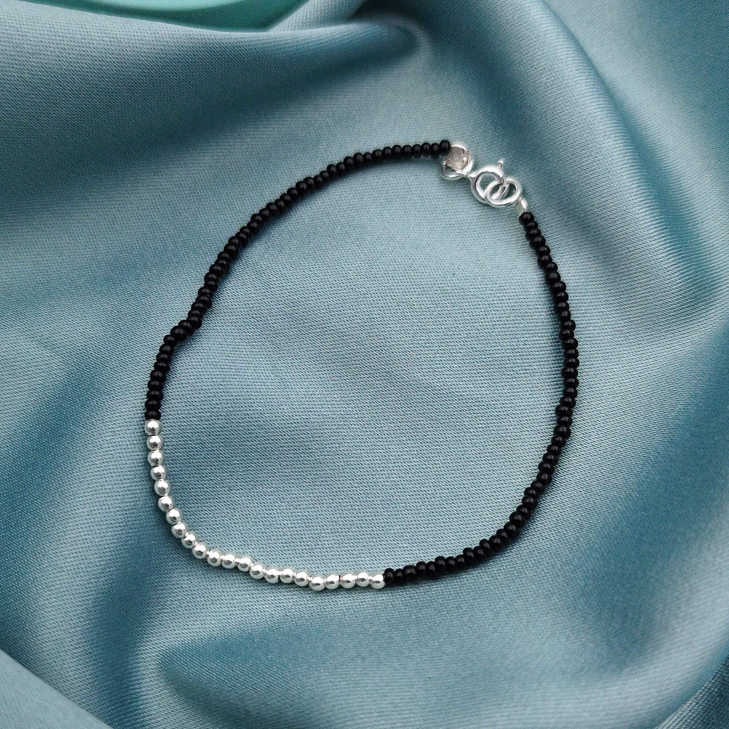 Pulsera Chaquiras y plata