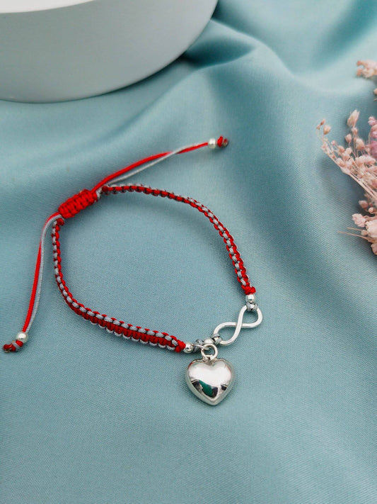 Pulsera macramé infinito y corazón