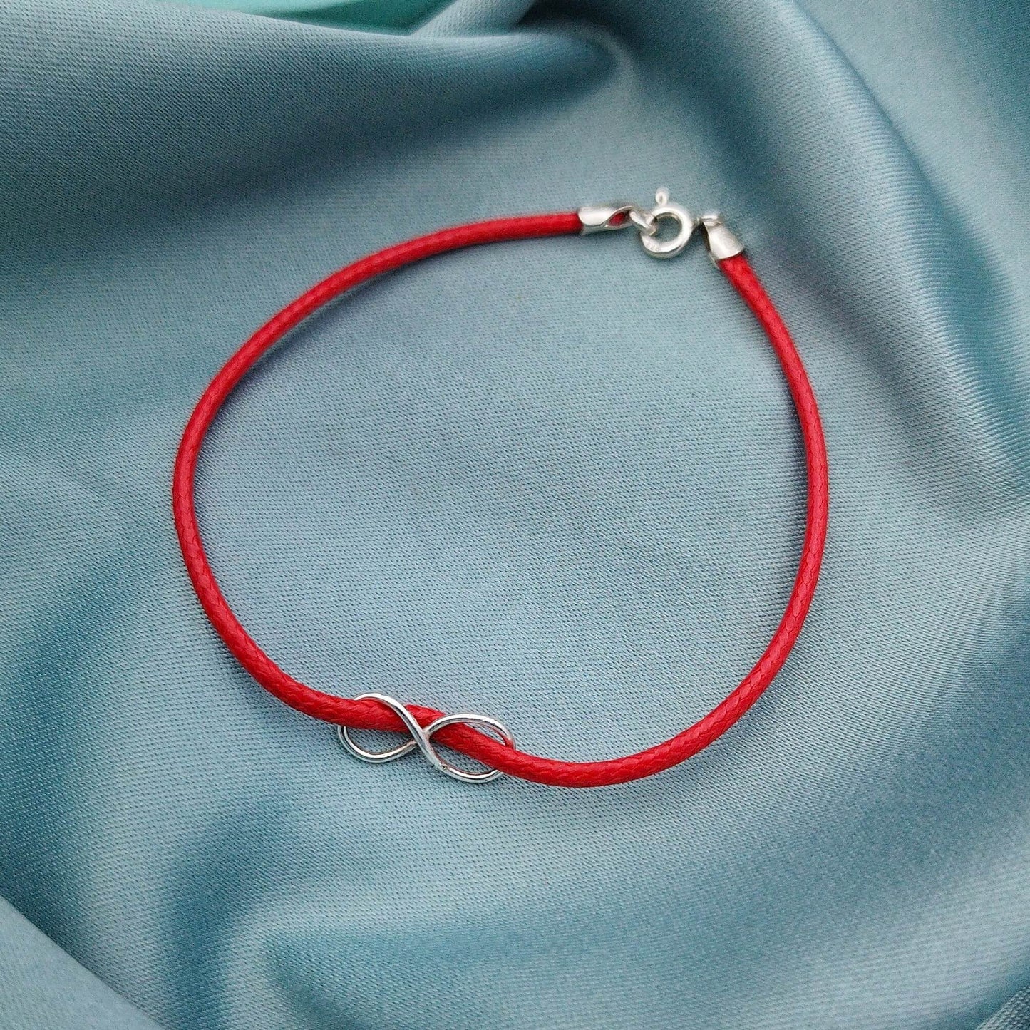 Pulsera Infinito delgado de cordón