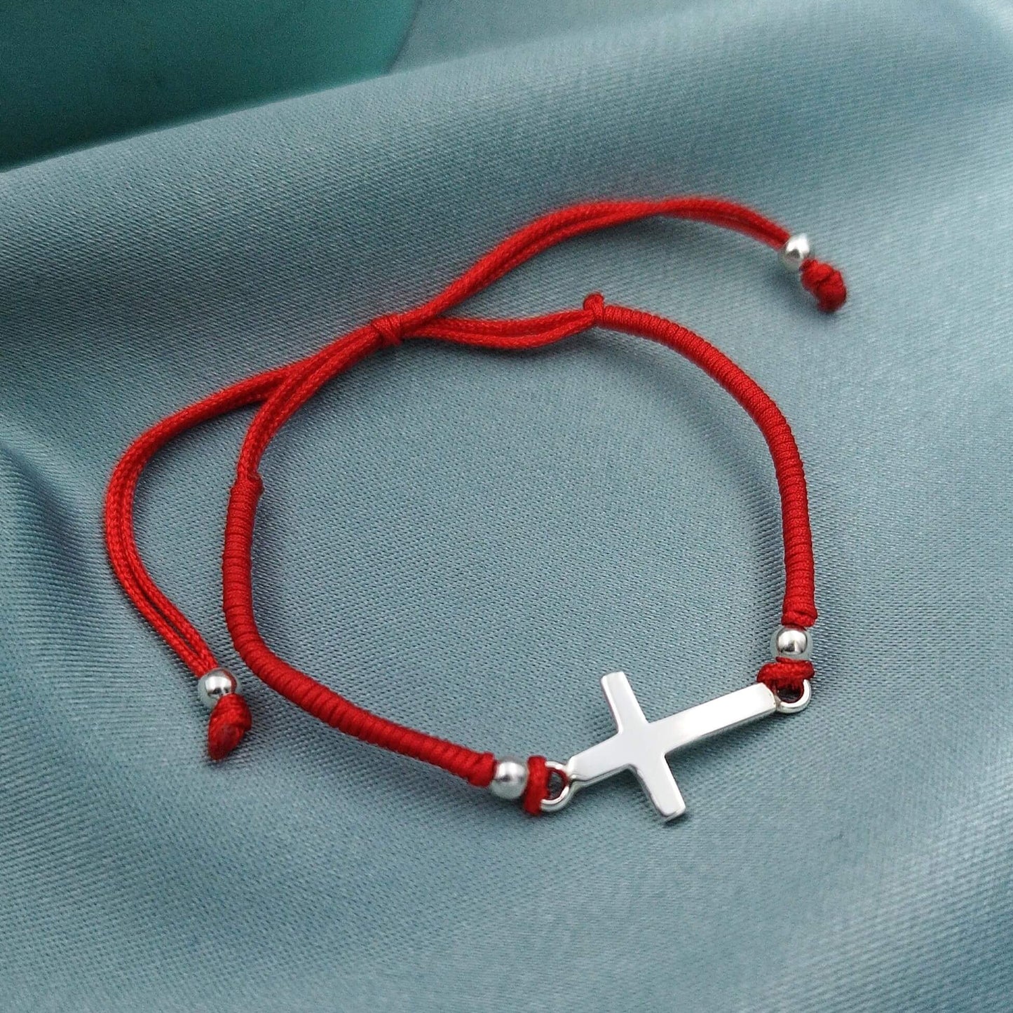 Pulsera macramé Cruz