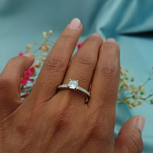 Anillo de compromiso canal brillante 6