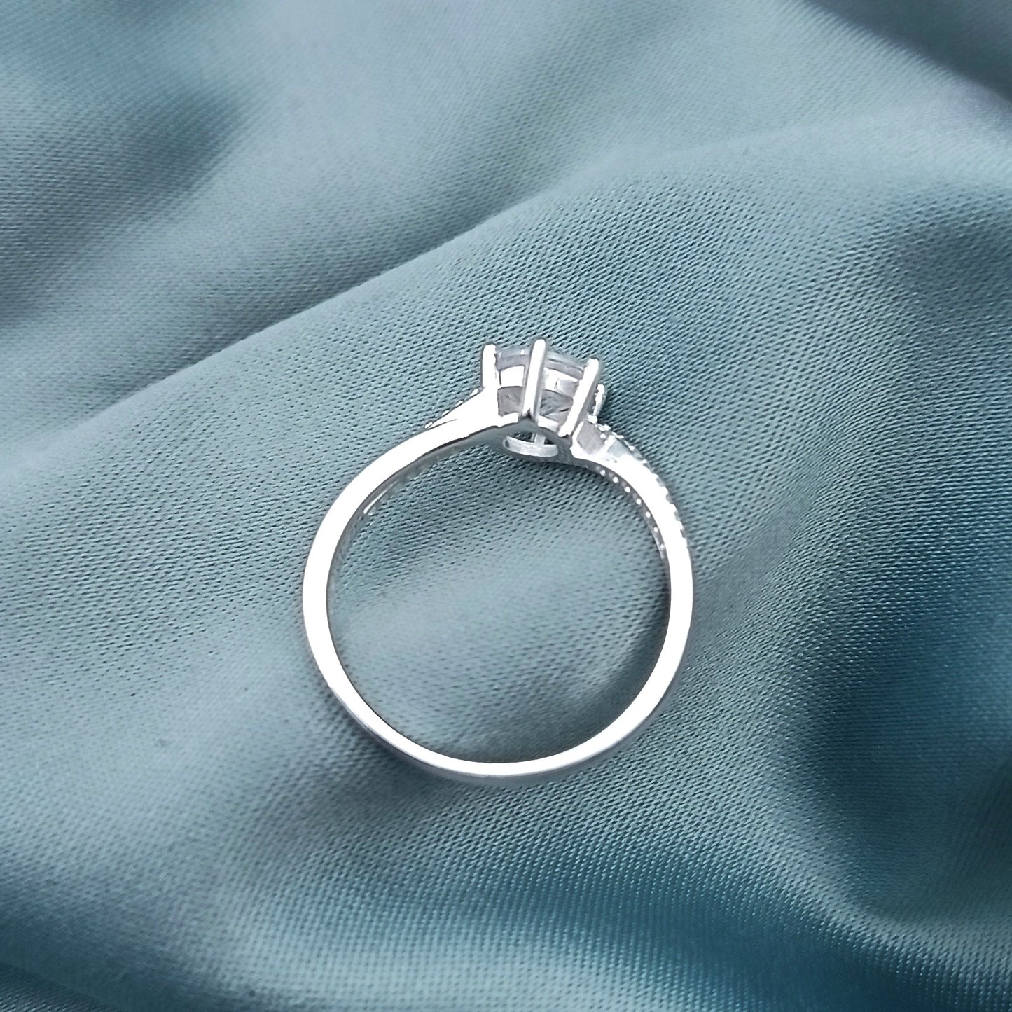 Anillo de Compromiso Cruzado 6mm