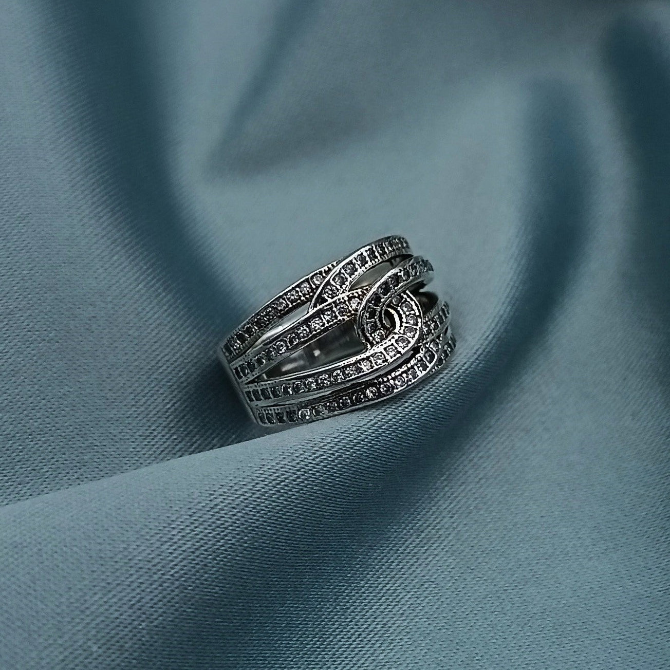 Anillo Cruzado Circones