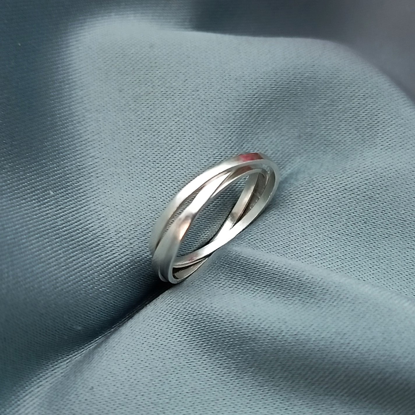 Anillo Triple enlazado