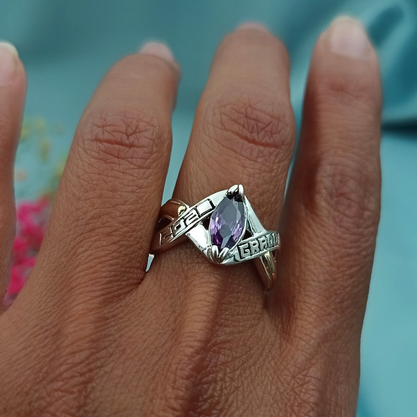 Anillo de Grado Piedra Morada