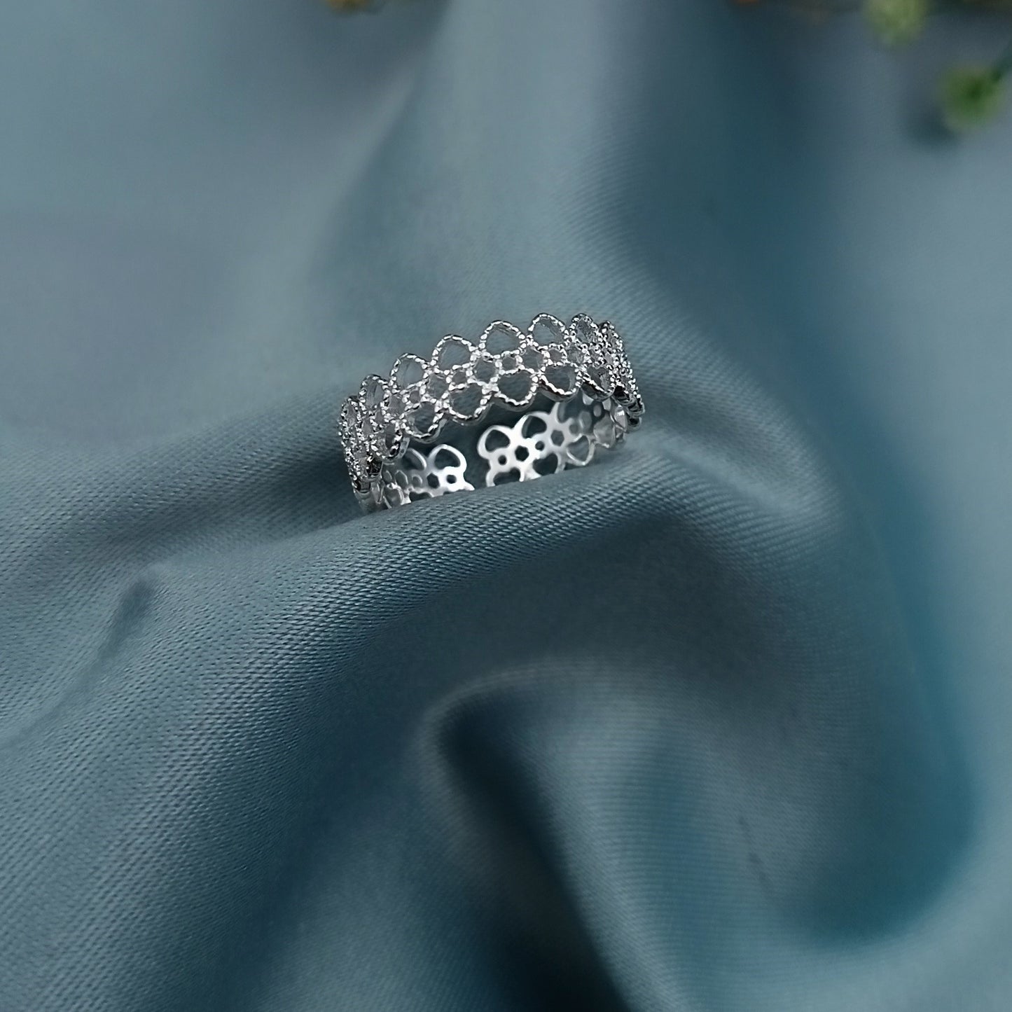 Anillo Hileras Corazones