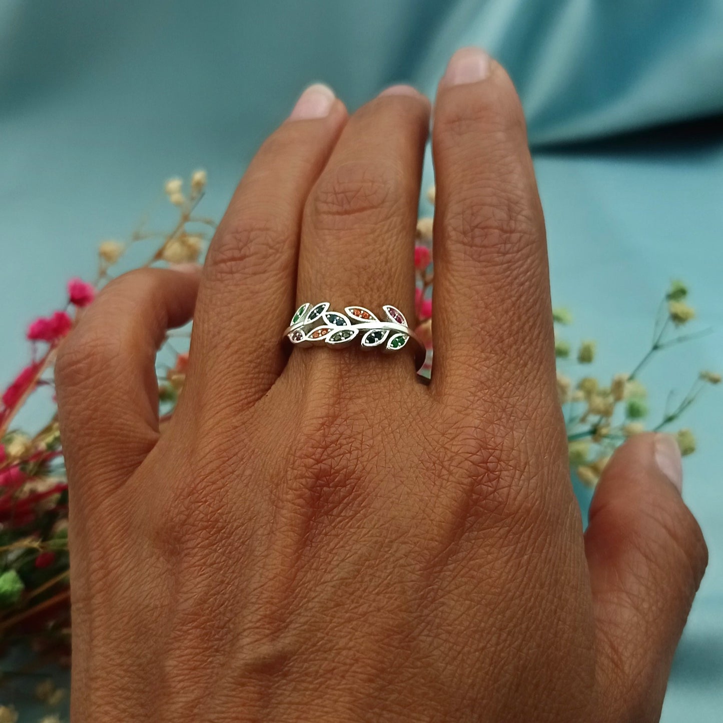 Anillo hoja de laurel