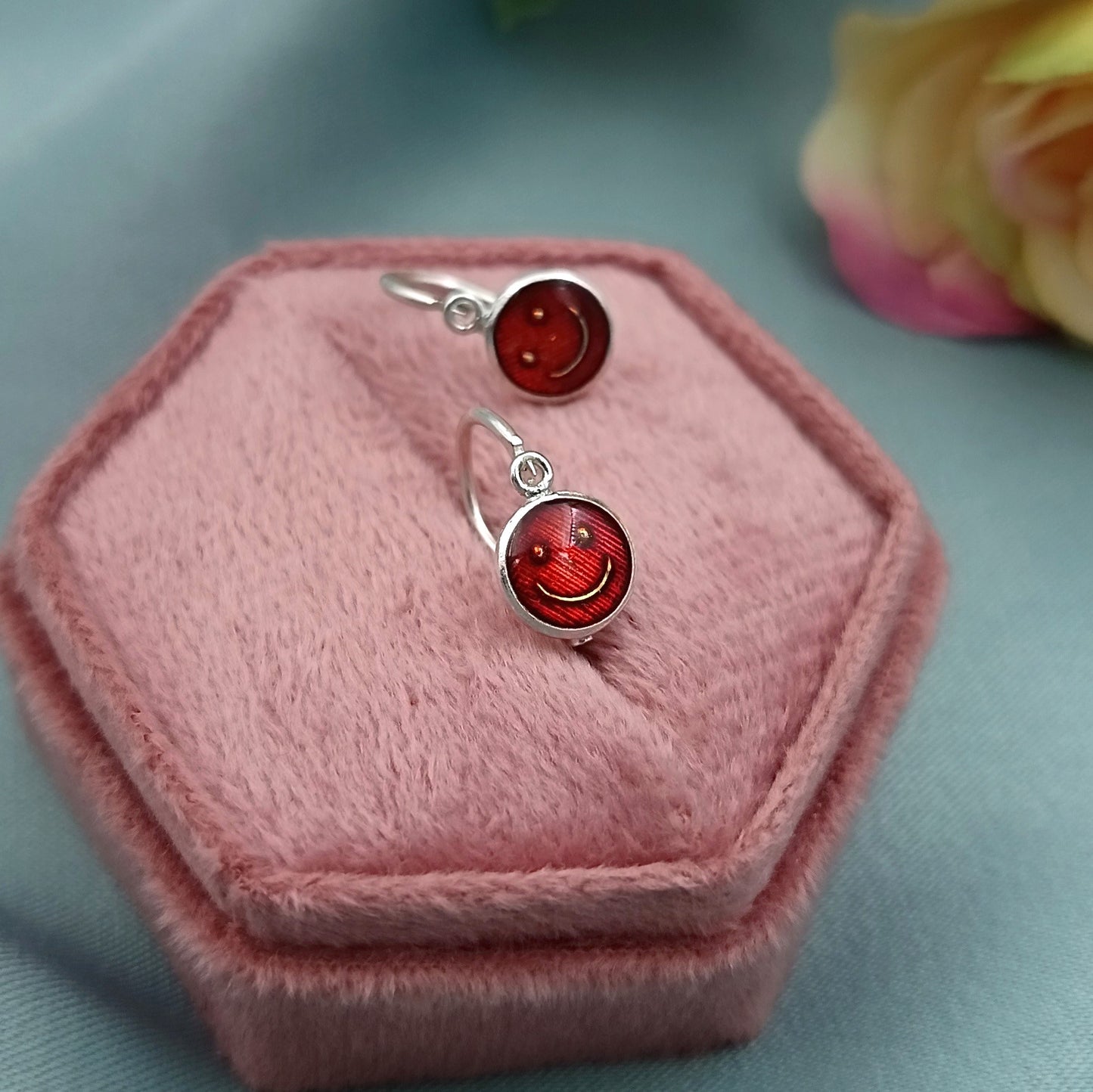 Aretes asa Carita Feliz