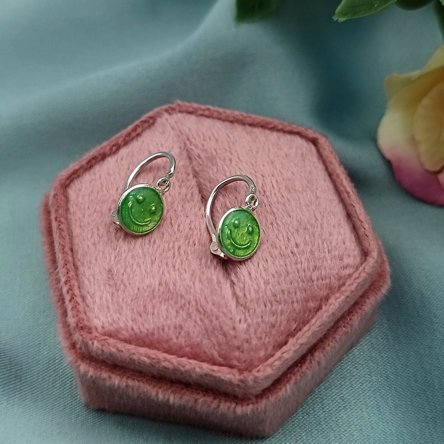 Aretes asa Carita Feliz