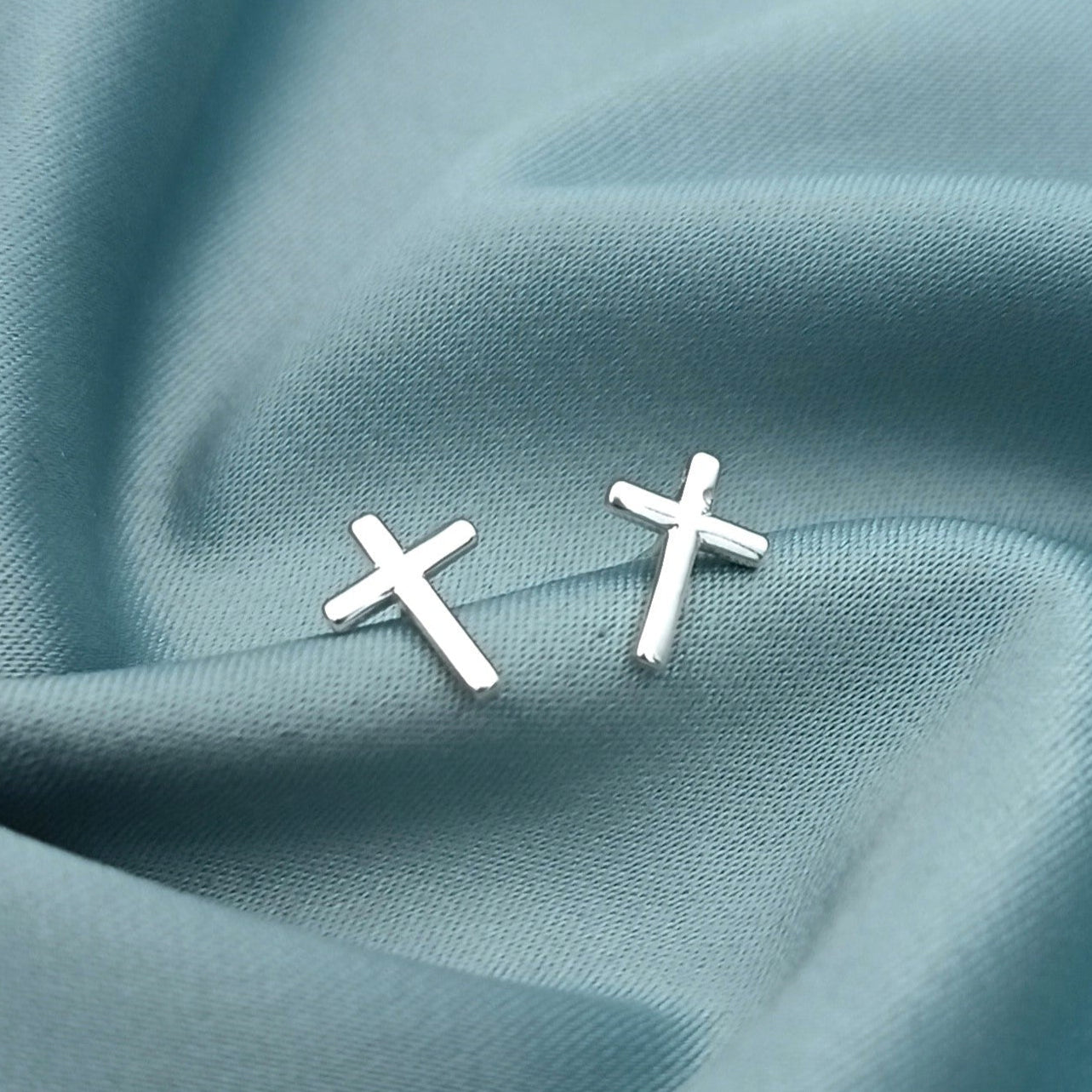 Aretes Cruz