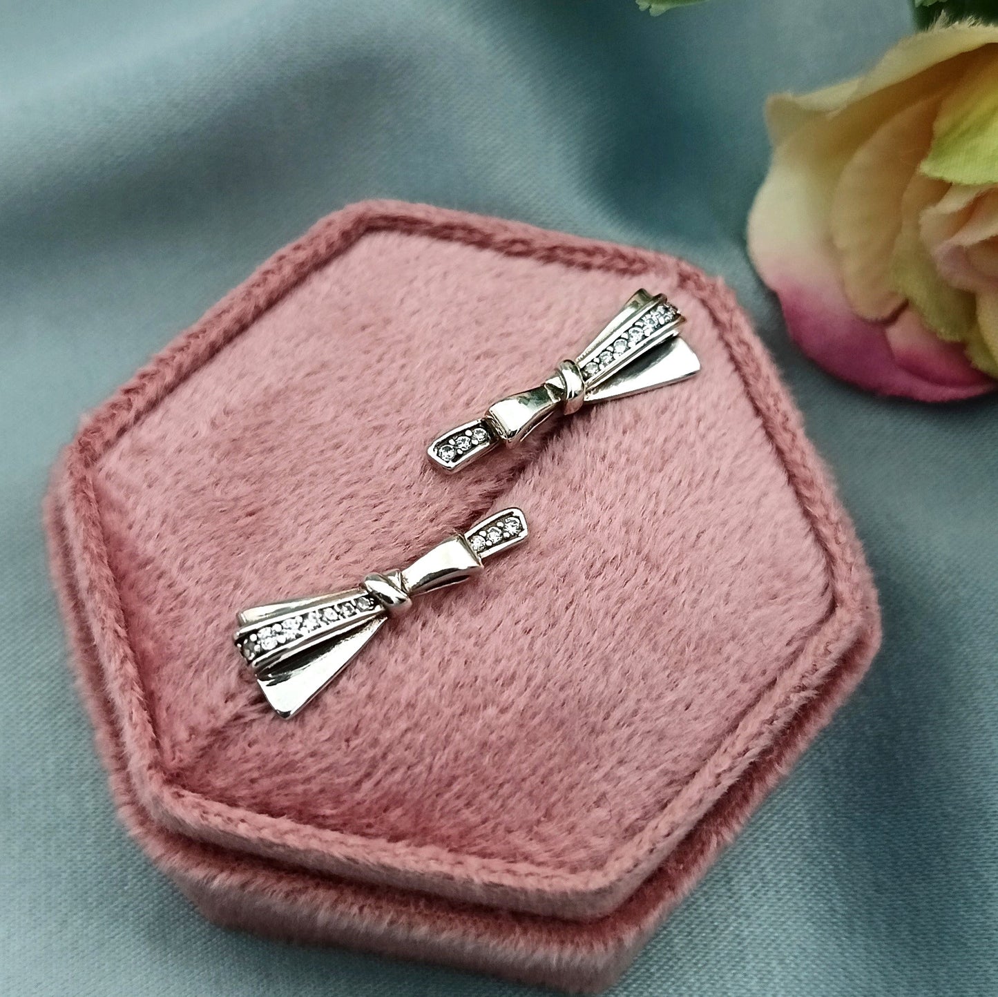 Aretes Cortos Lazos