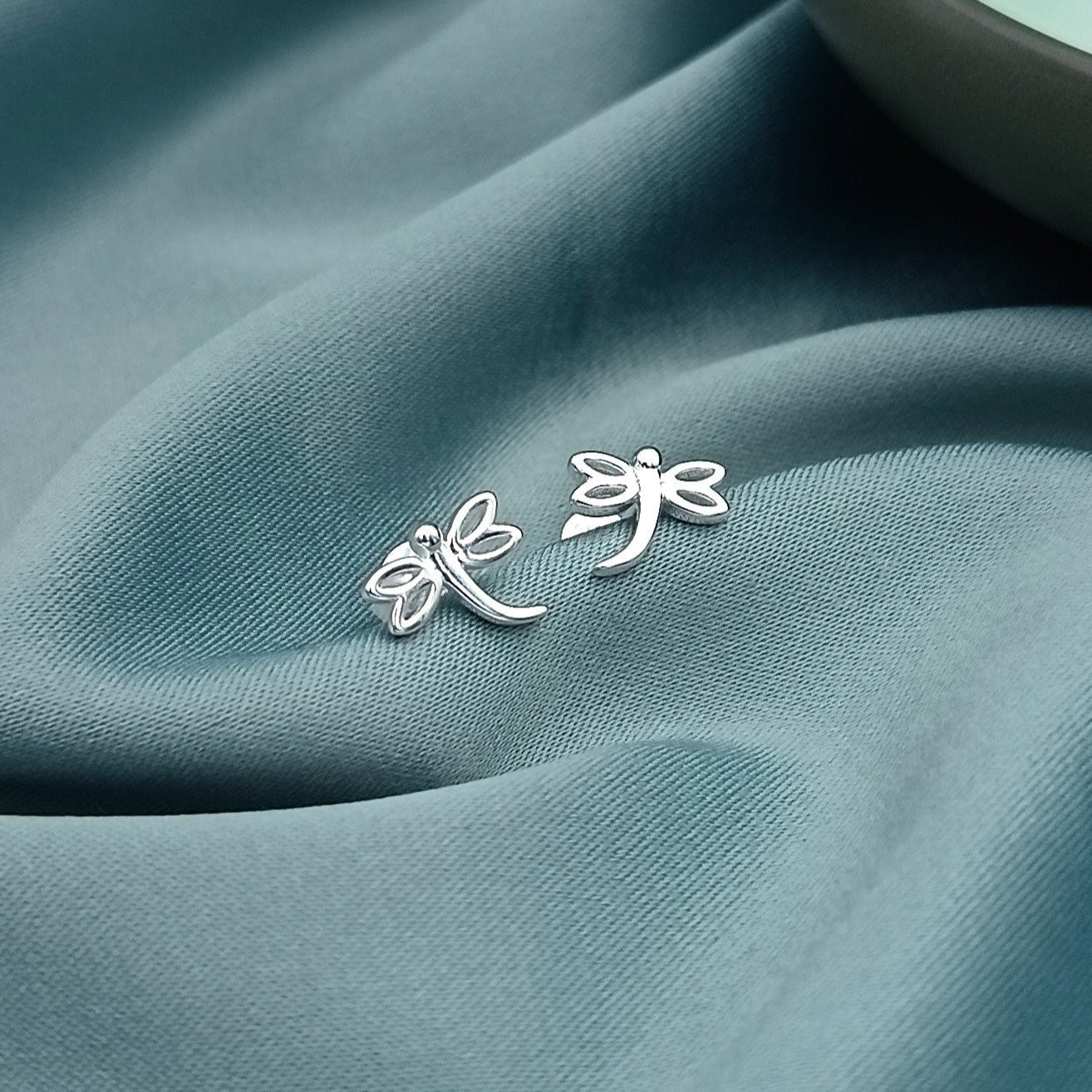 Aretes cortos Libélulas 1cm