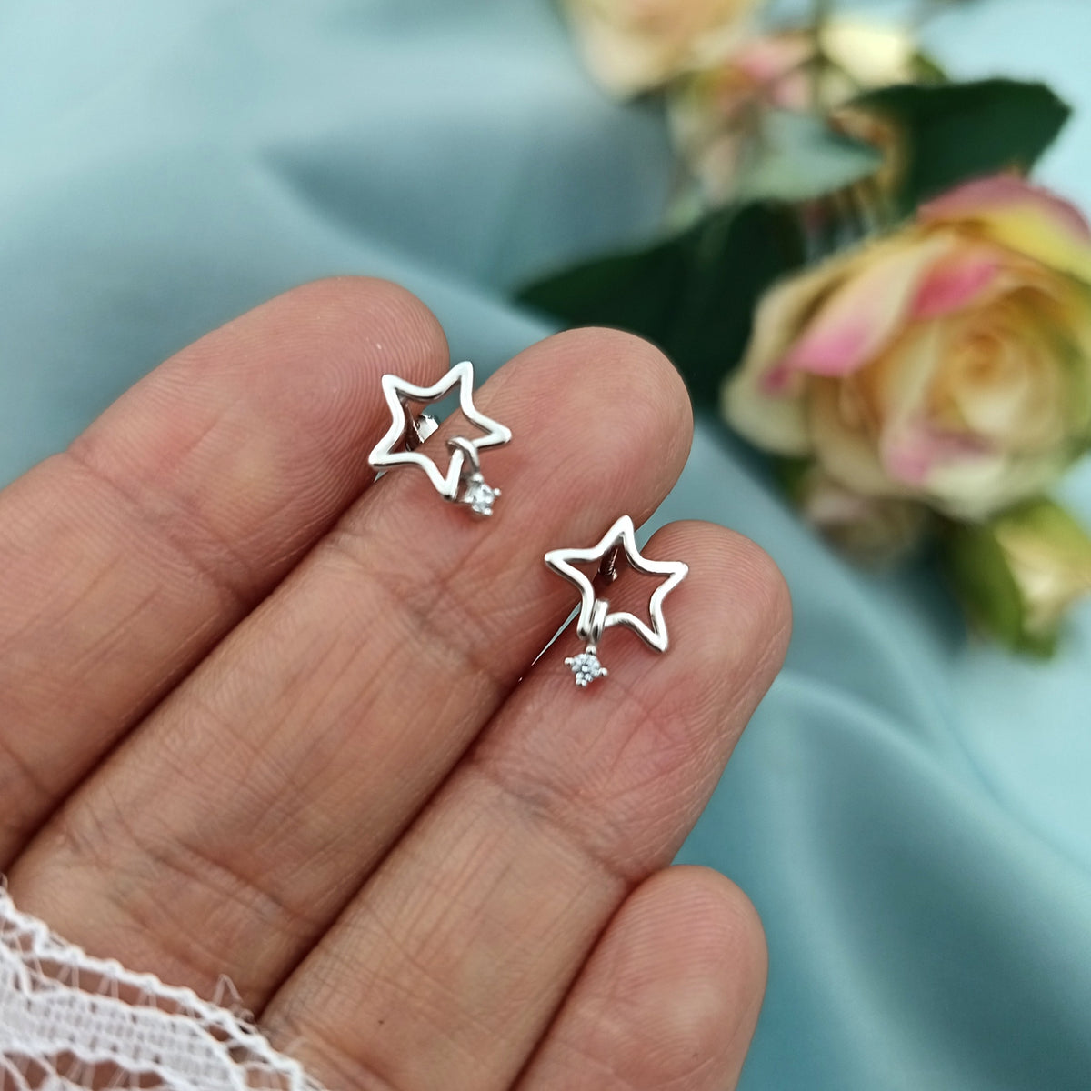 Aretes Estrella calada