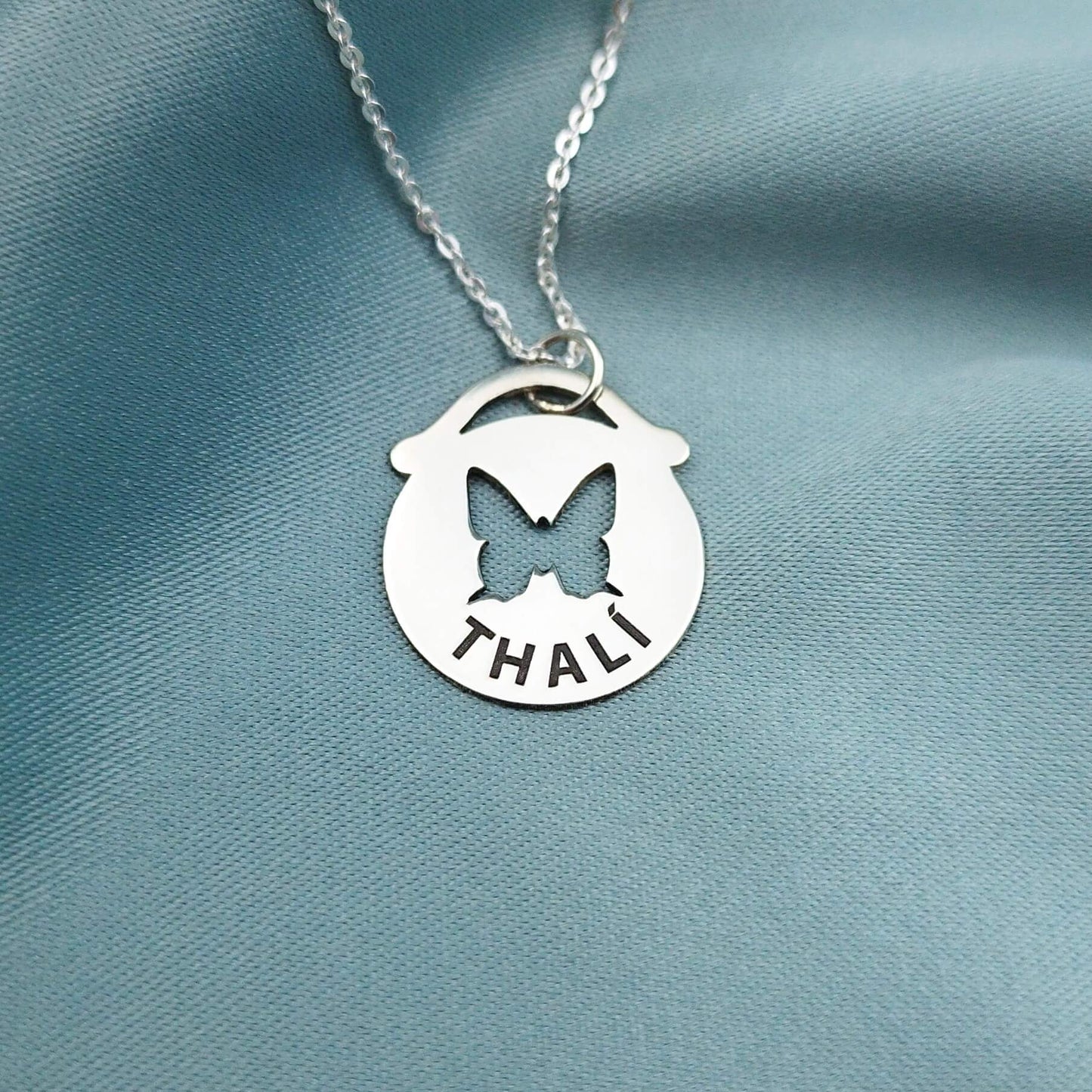 Collar Mariposa Nombre