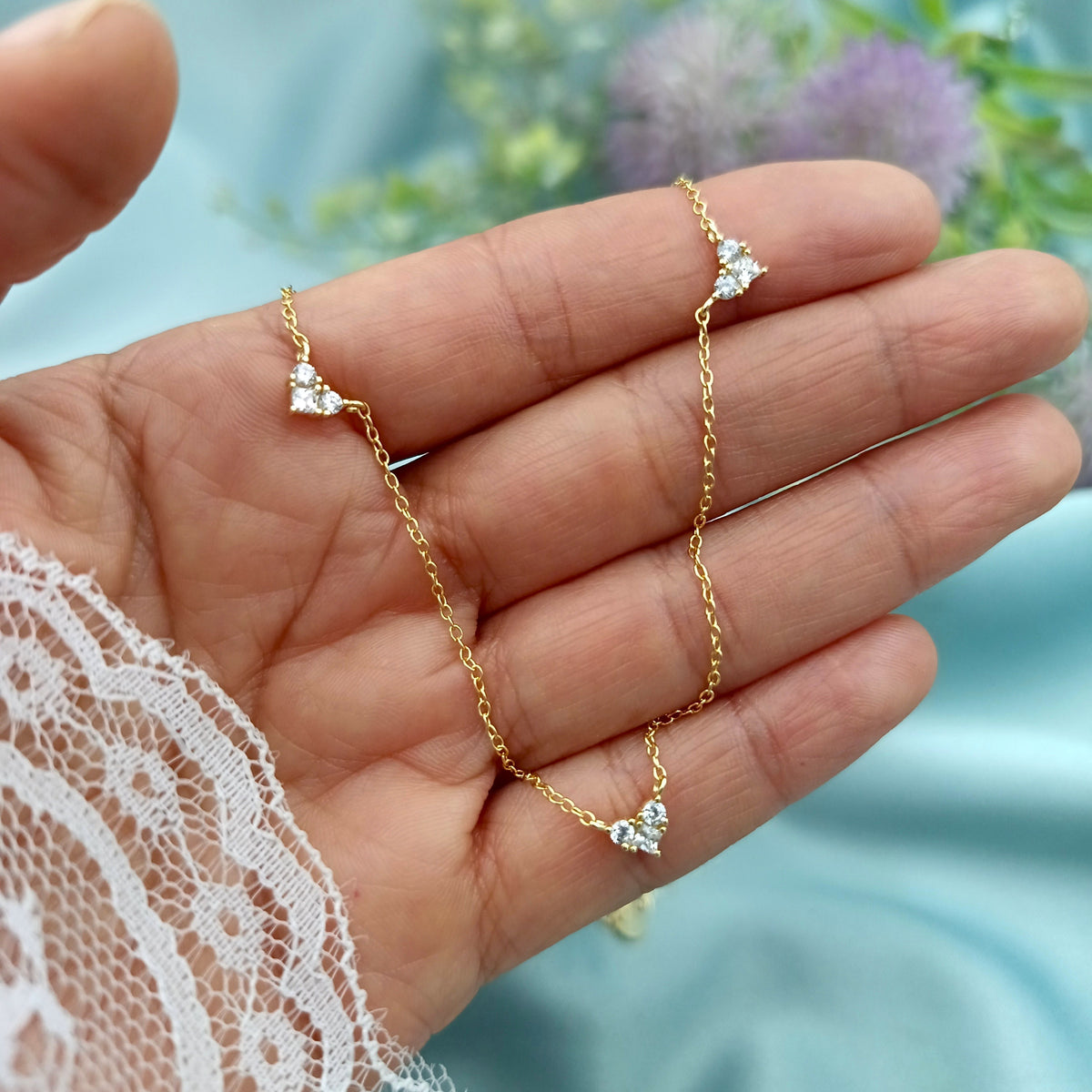 Collar Corazoncitos dorado