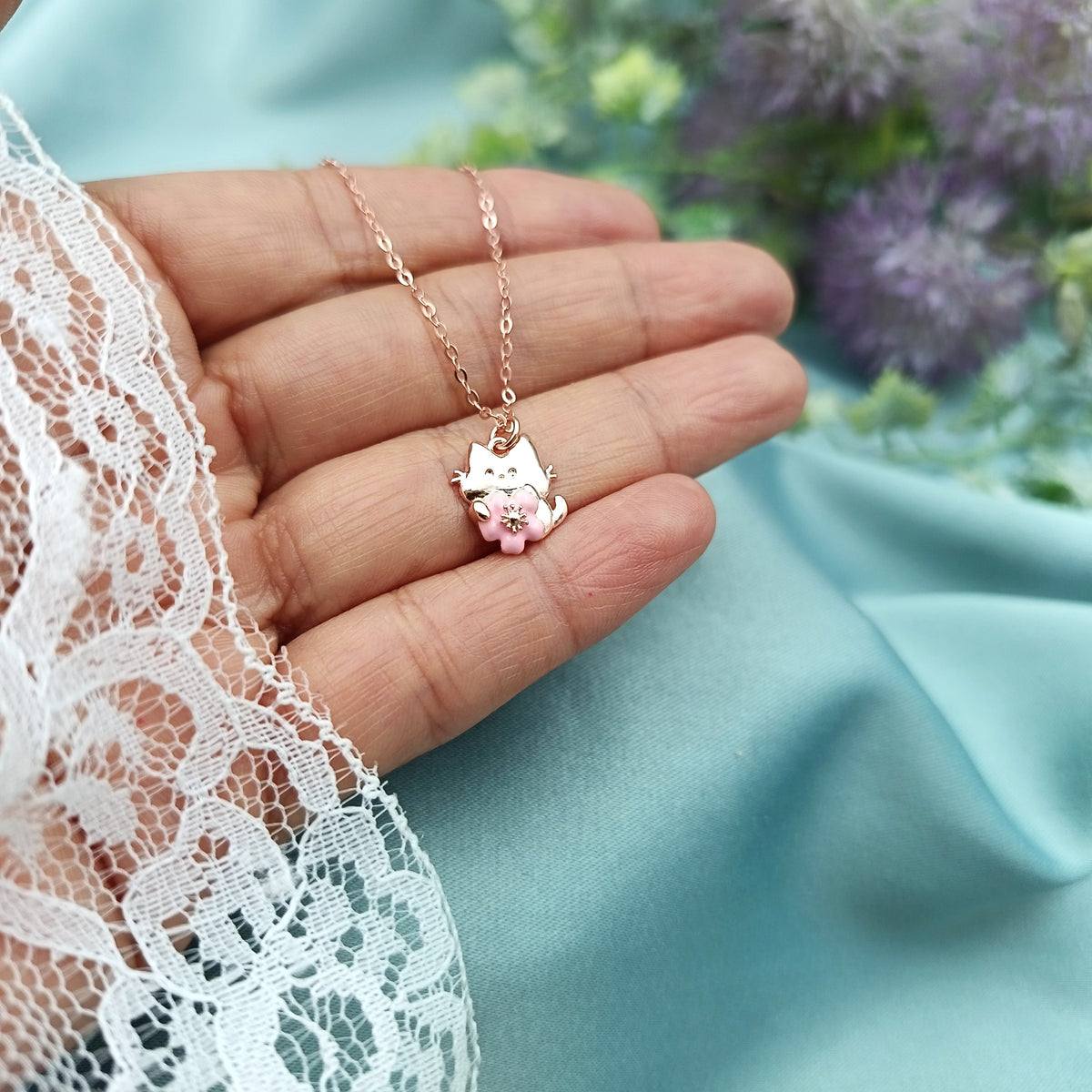 Collar Gatito con flor rosé