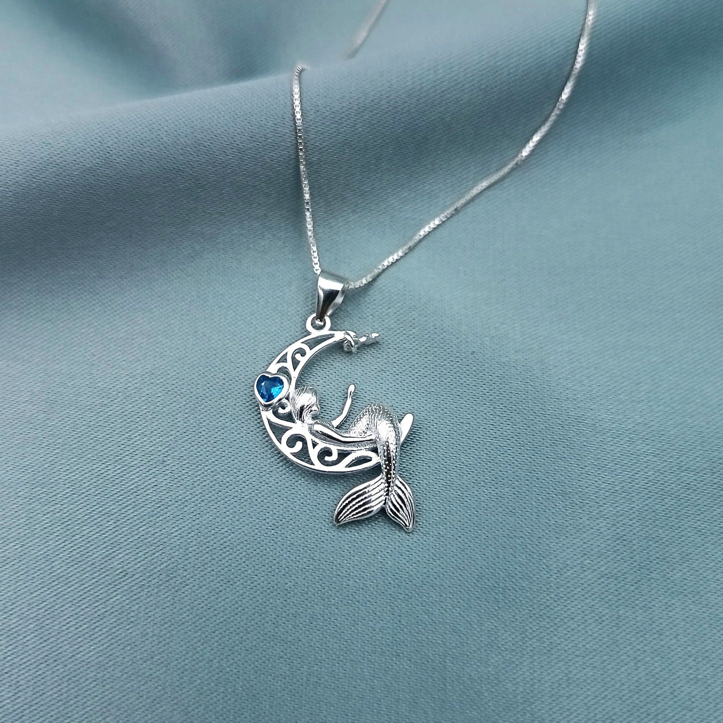 Collar Sirena en Luna