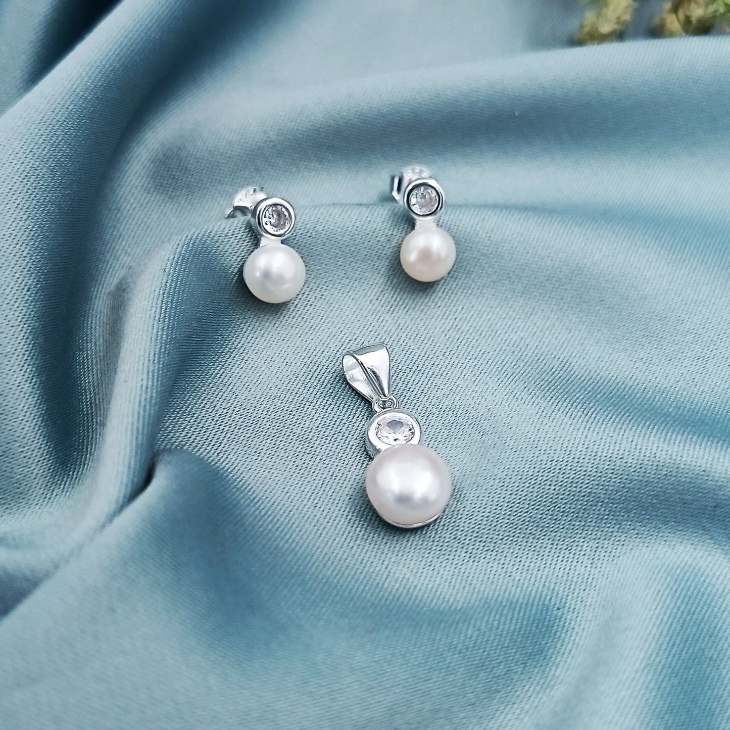 Conjunto Perlas Puntito de Luz