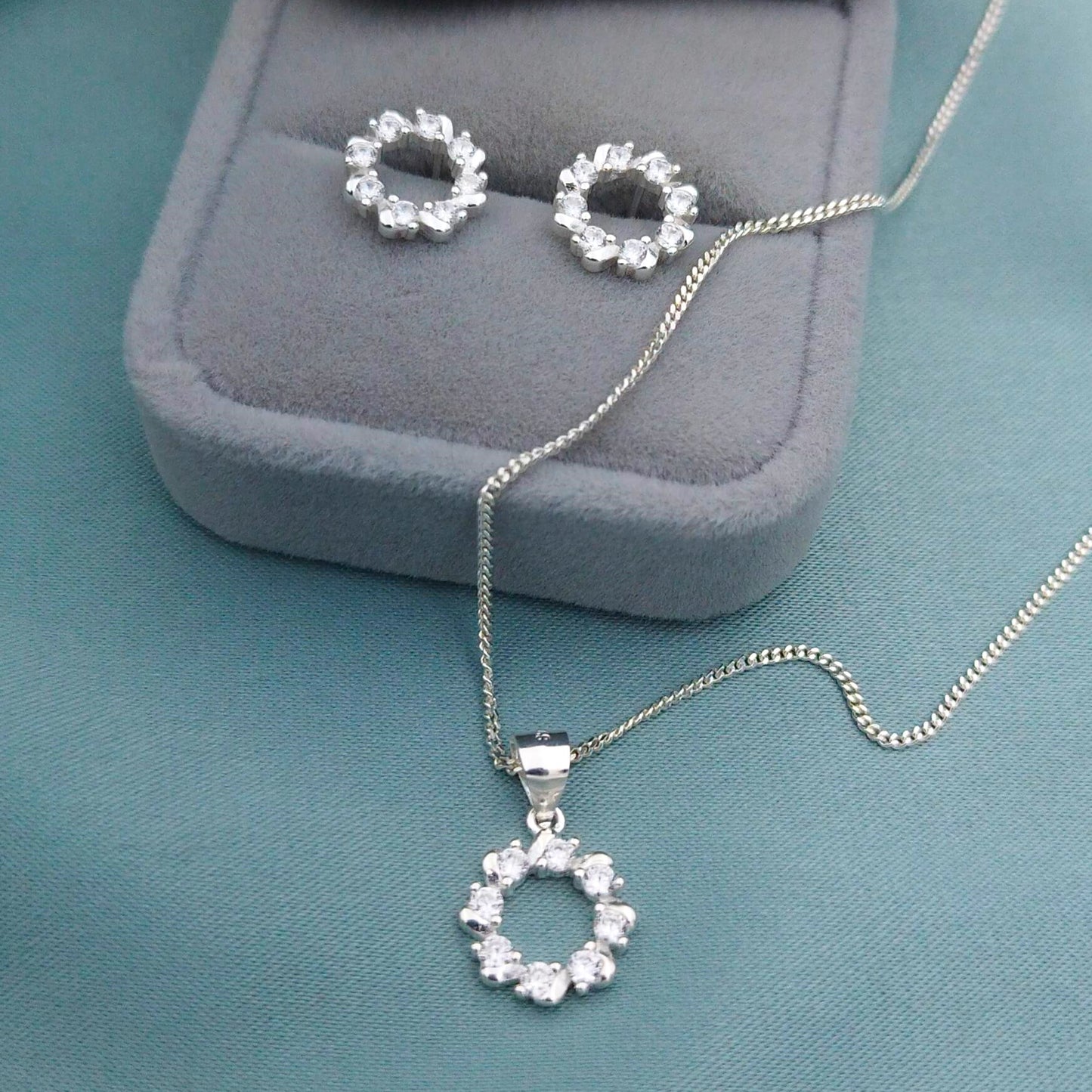 Conjunto Aros de circón