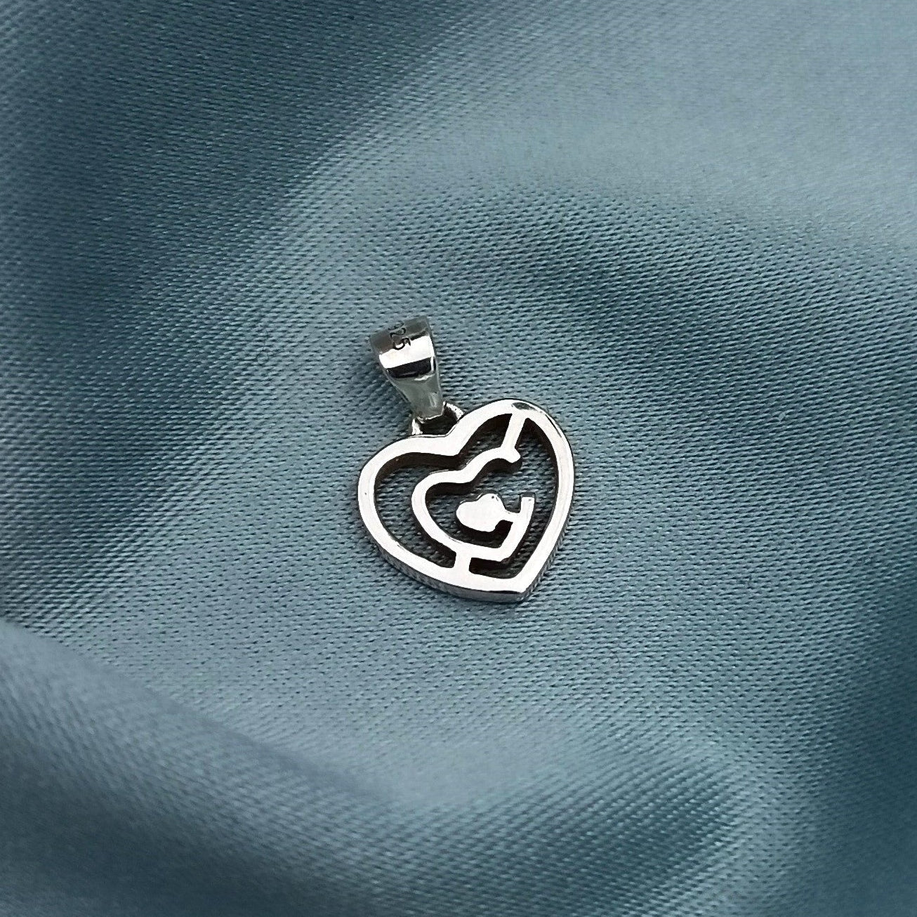 Dije Corazón Perfilado