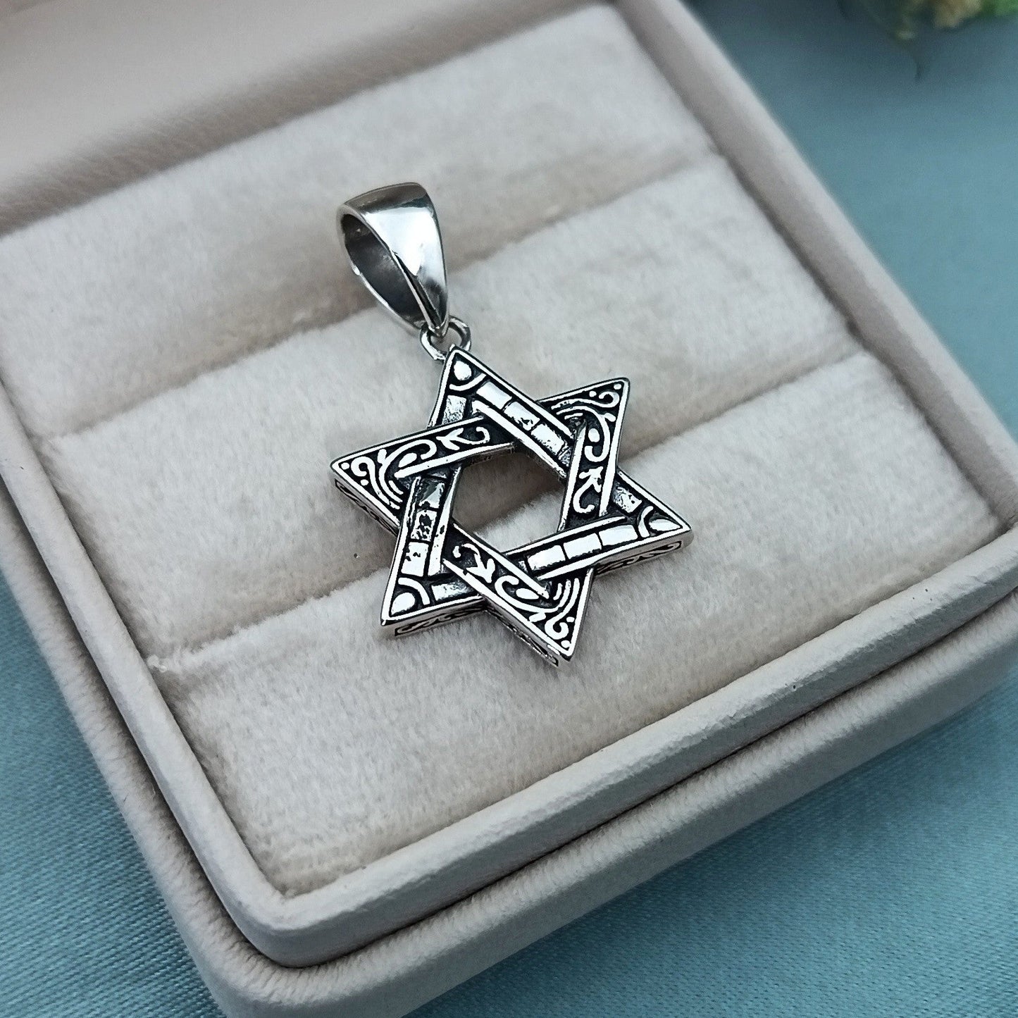 Dije Estrella de David Plata Quemada
