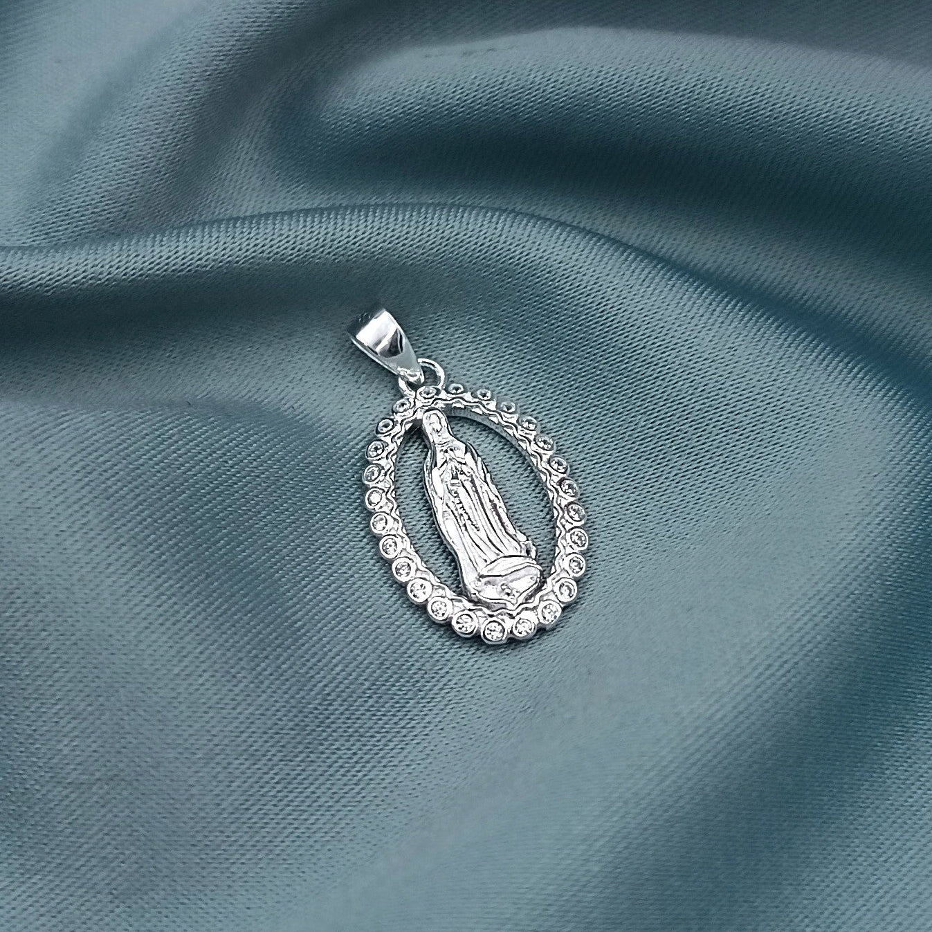 Dije Medalla Virgen de Guadalupe