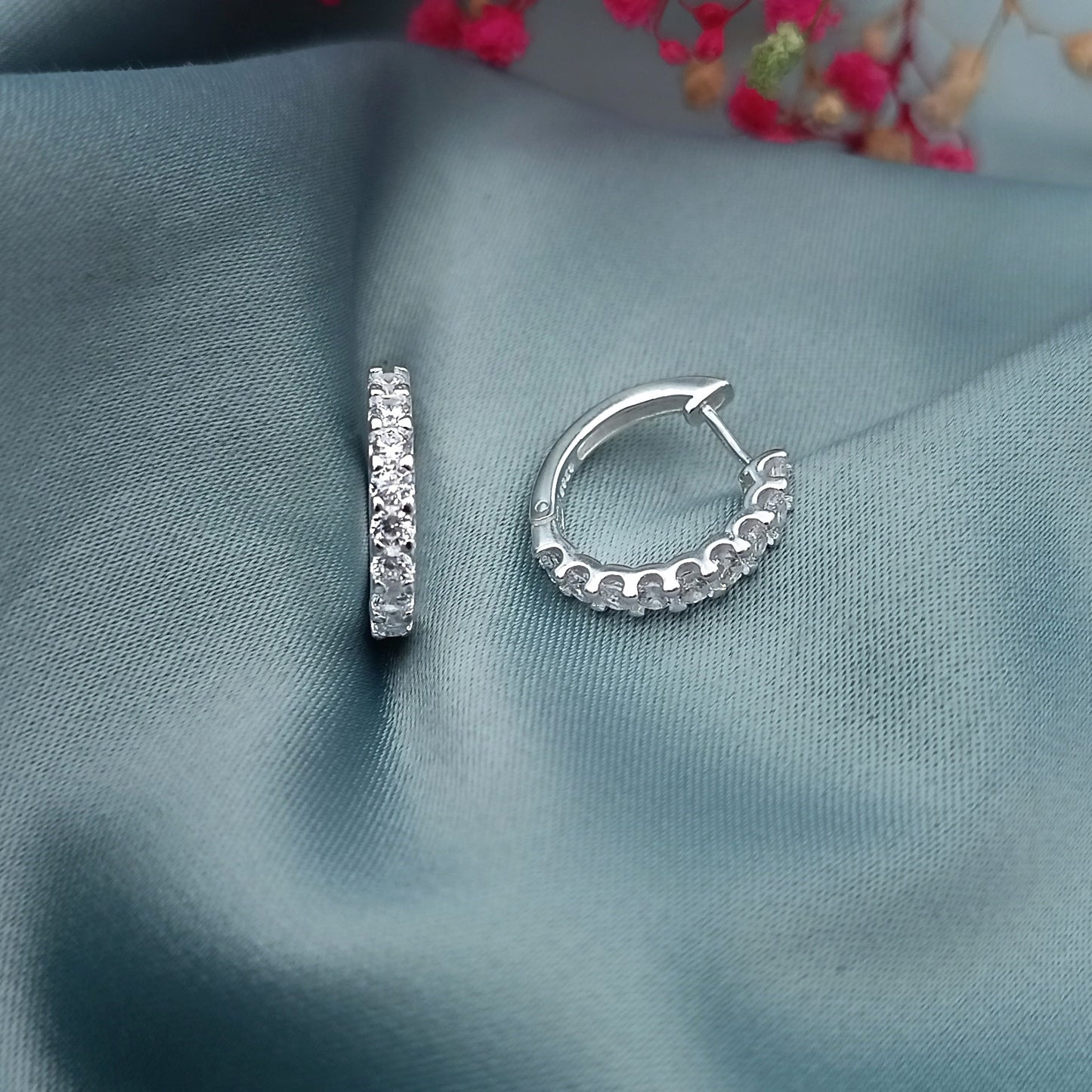 Huggies Pavé 1H9FF 3mm