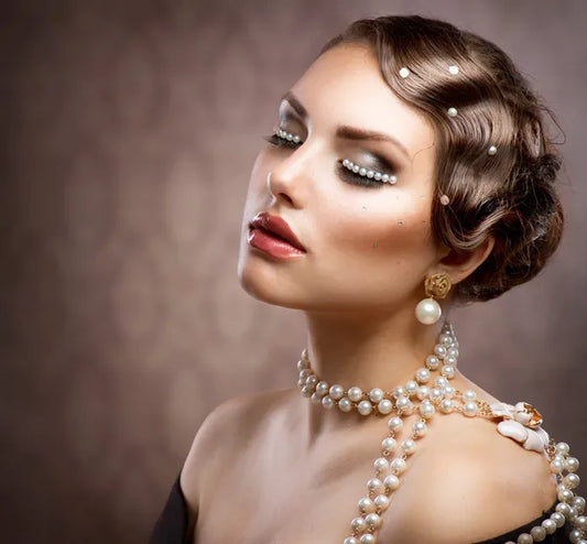 Cómo Cuidar Tus Perlas y Combinarlas con Distintos Looks - Guía completa