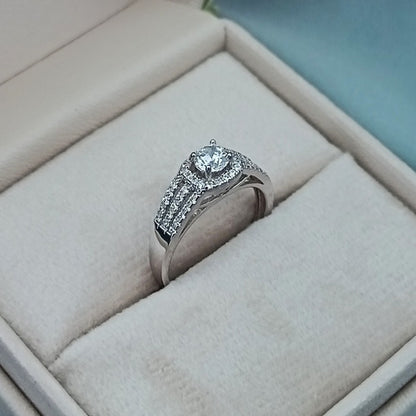 Anillo de Compromiso Brillante 4