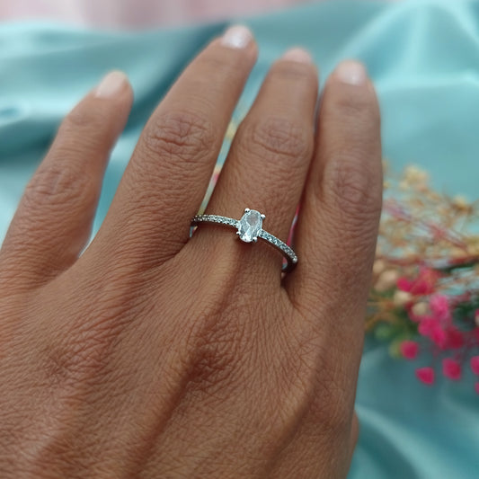 Anillo de compromiso pavé Oval 6mm