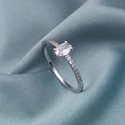 Anillo de compromiso pavé Oval 6mm