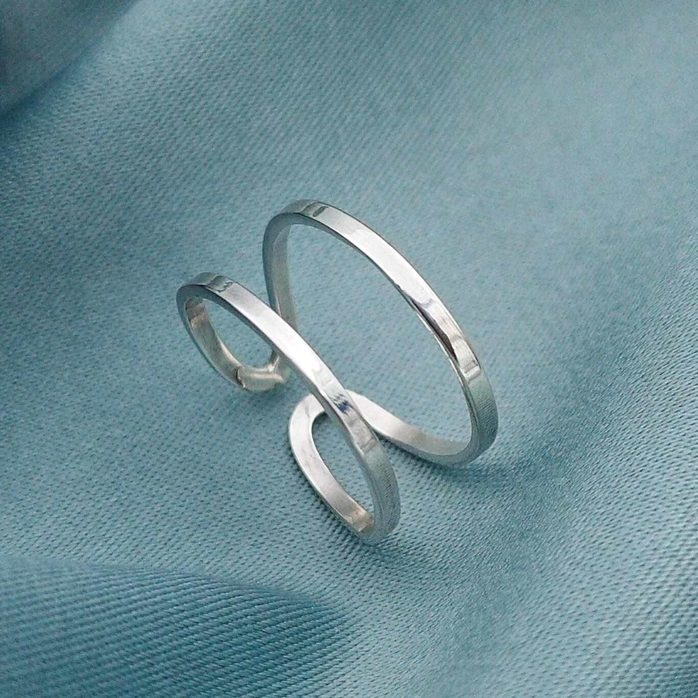 Anillo minimalista Curvas plano