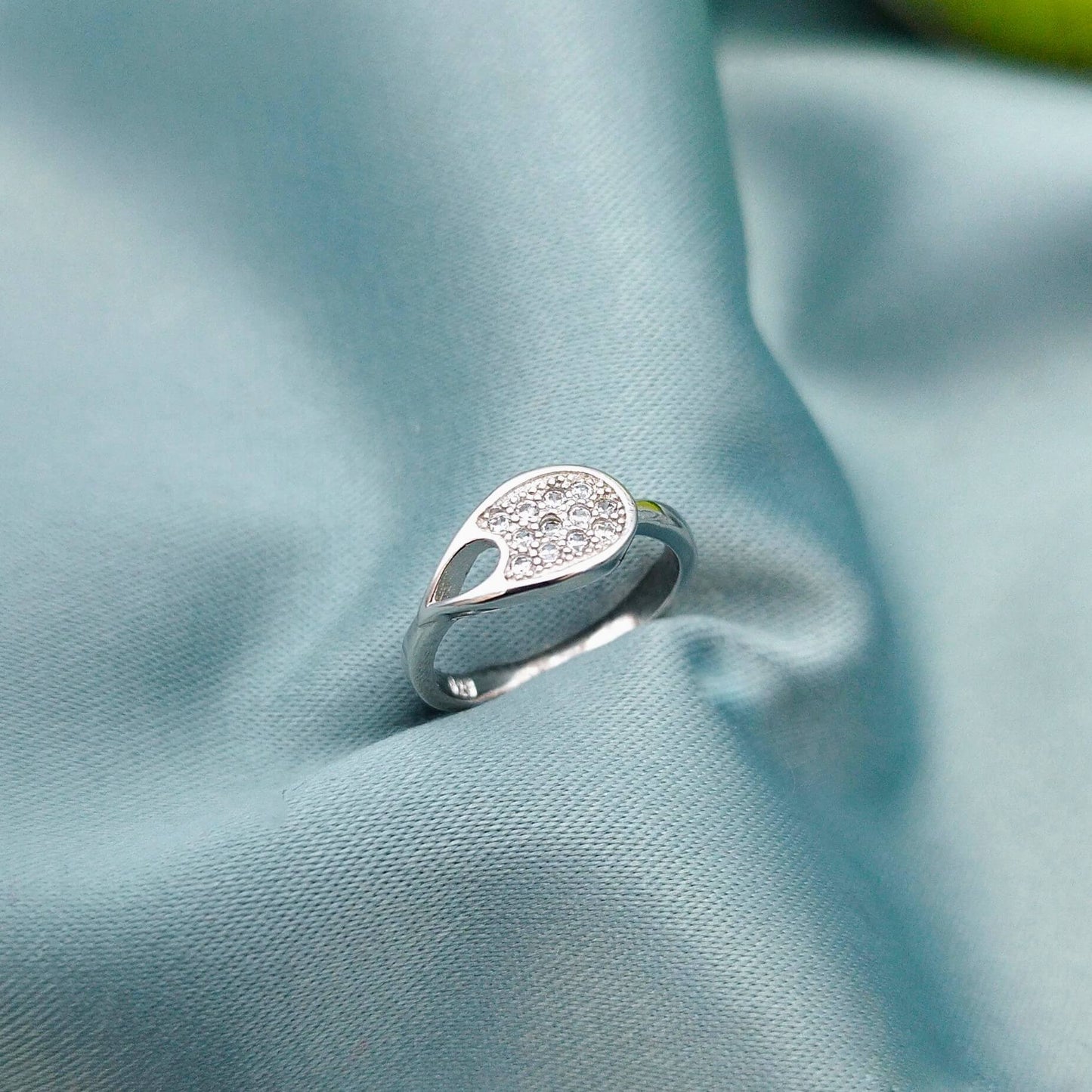 Anillo meñiquero Gota
