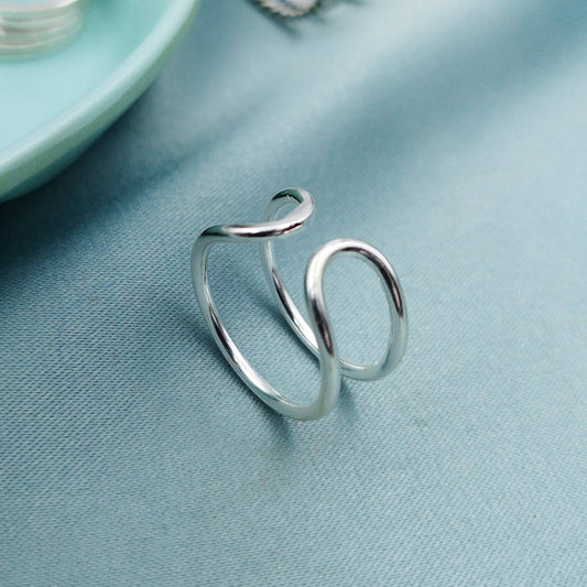 Anillo minimalista Curvas redondo