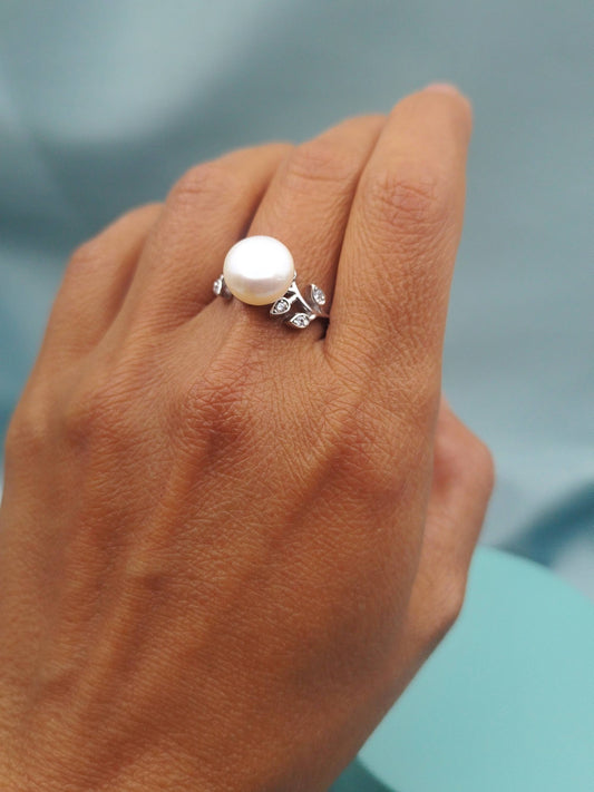 Anillo Perla con hojas
